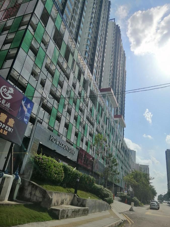 Delight Homestay Twin Galaxy Johor Bahru Esterno foto