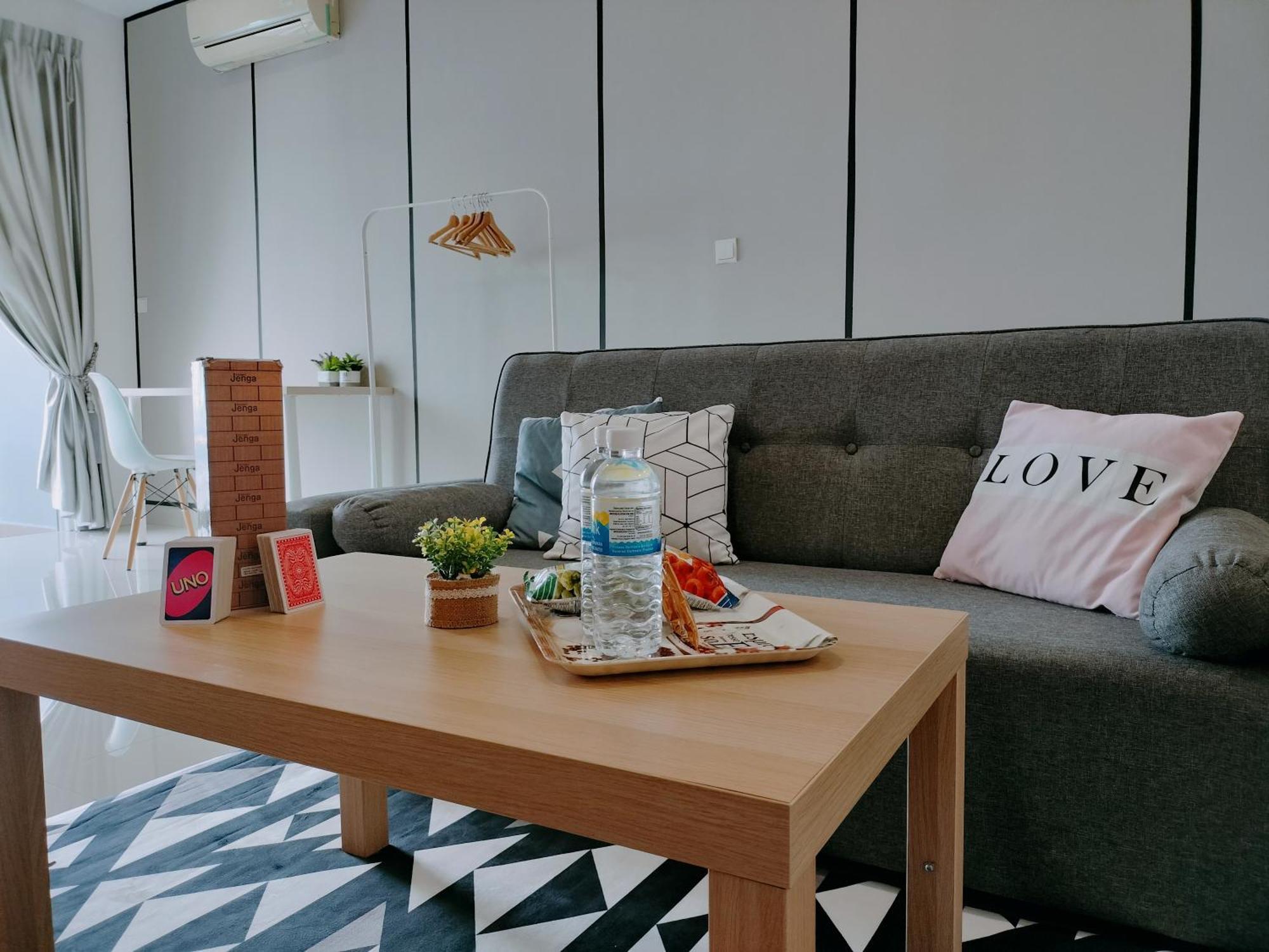 Delight Homestay Twin Galaxy Johor Bahru Esterno foto