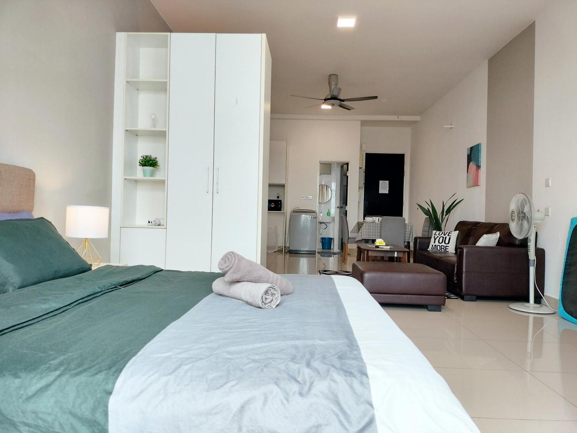 Delight Homestay Twin Galaxy Johor Bahru Esterno foto
