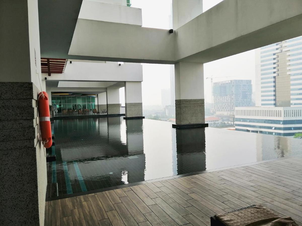 Delight Homestay Twin Galaxy Johor Bahru Esterno foto